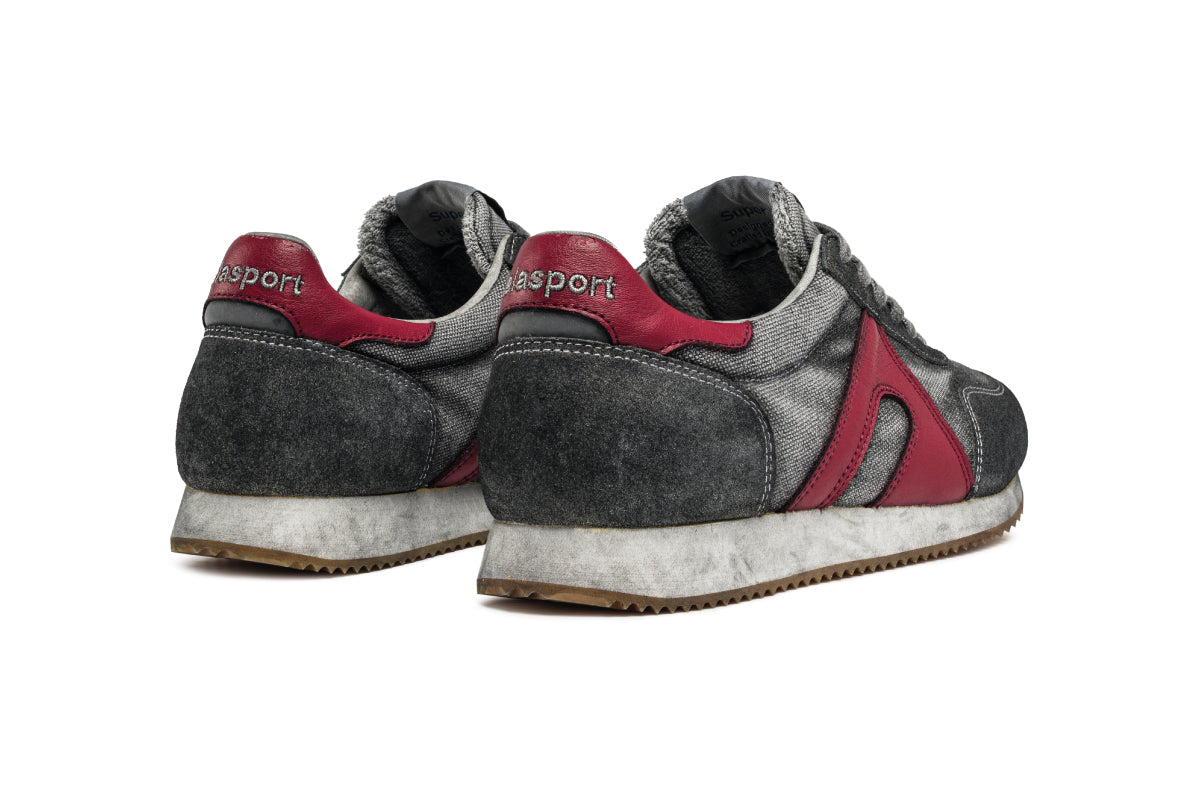 Super Canvas Dirty - Dark White / Cherry